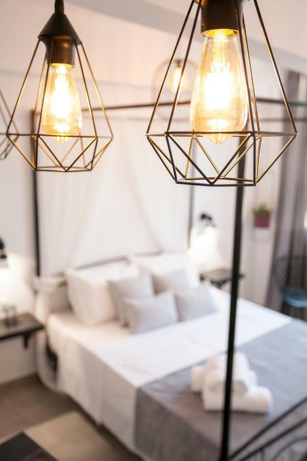 Ferienwohnung Aristophanes Luxury Flat Psyrri Square Athen Exterior foto