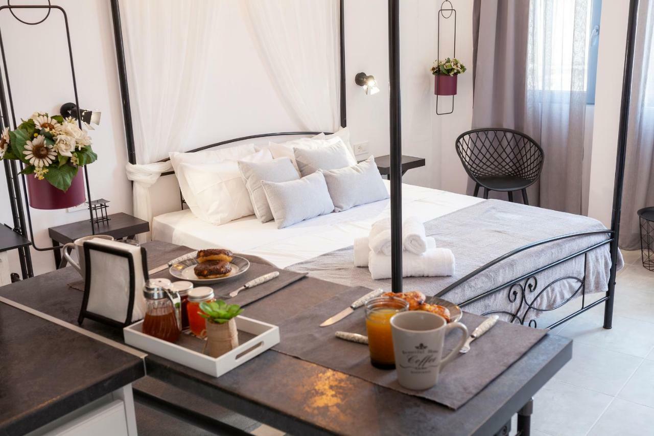Ferienwohnung Aristophanes Luxury Flat Psyrri Square Athen Exterior foto