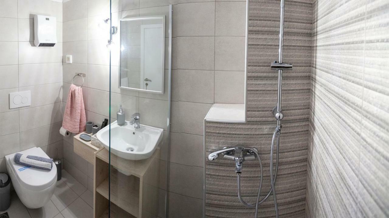 Ferienwohnung Aristophanes Luxury Flat Psyrri Square Athen Exterior foto